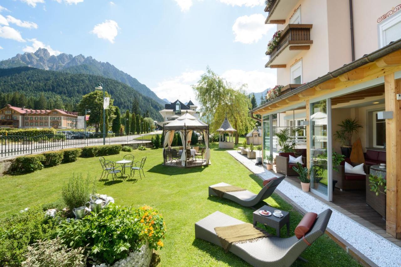 Apparthotel Germania Dobbiaco Esterno foto