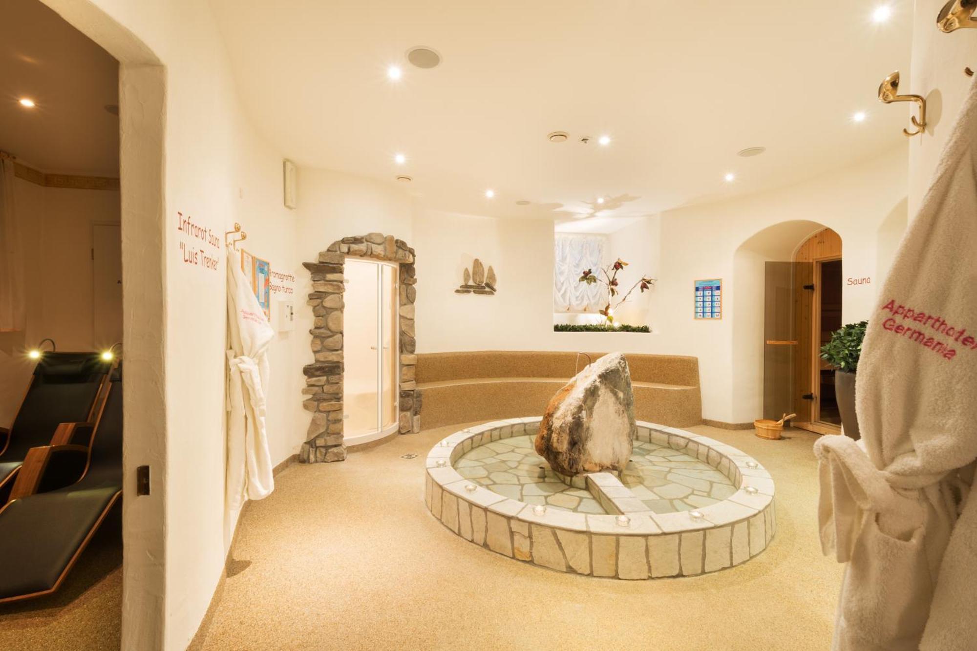 Apparthotel Germania Dobbiaco Esterno foto