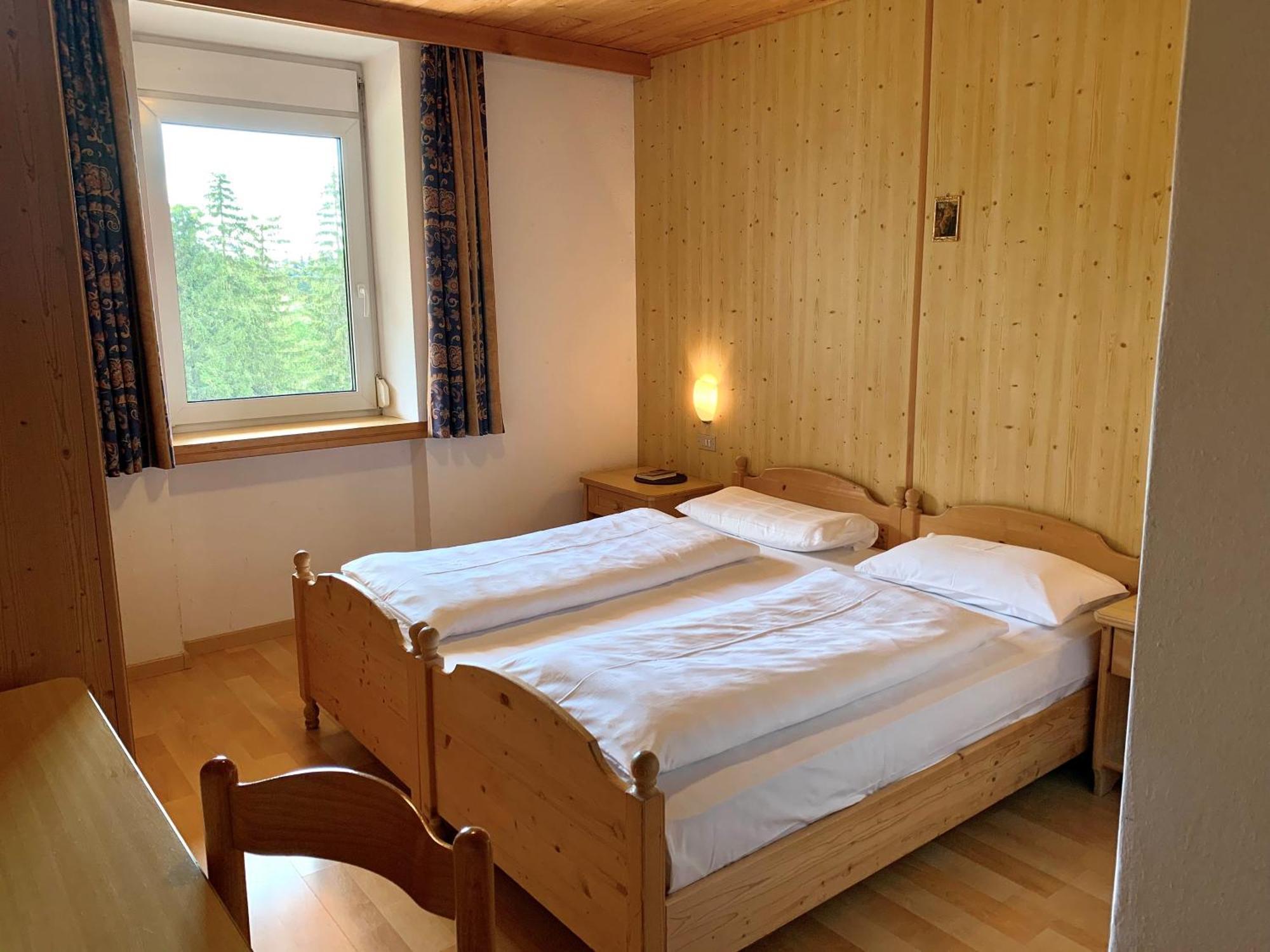 Apparthotel Germania Dobbiaco Esterno foto